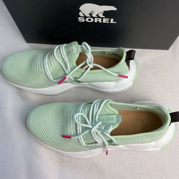 Women's NWT SOREL Women's Explorer™ Defy Low Sneaker Sea Sprite Green White $149 - Picture 3 of 13
